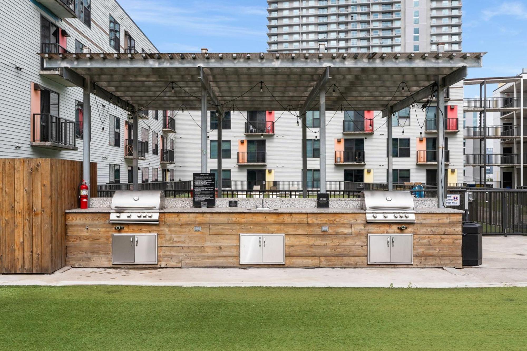 Lodgeur at Mid Main Lofts Houston Exterior foto